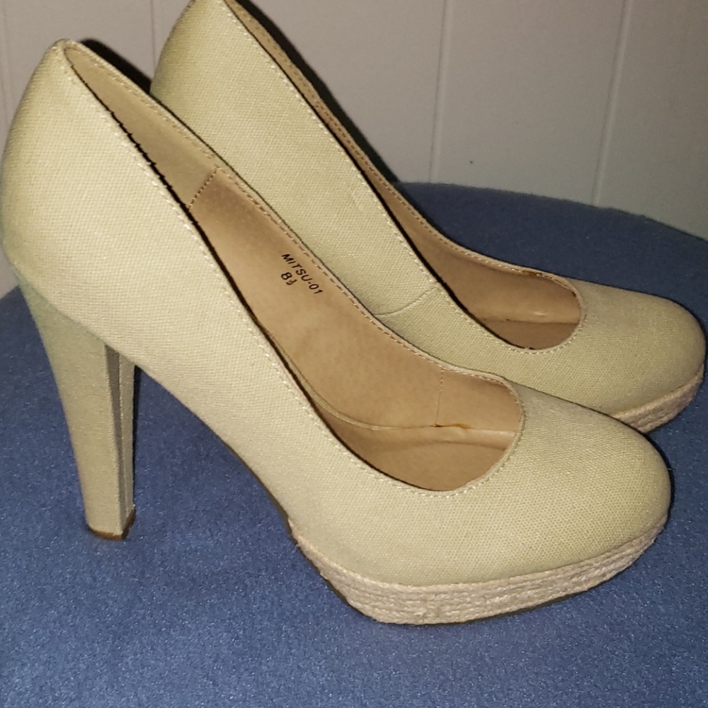 Shoes - Picture 2 of 2